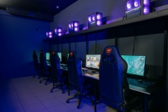 Основной компьютерный зал Arty Games